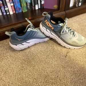 HOKA running shoes never worn!